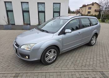 Ford Focus II Ghia 1.6 benzyna