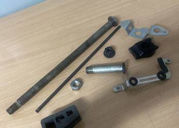 Kawasaki GTR 1400 Oska oski mocowanie uchwyt komplet