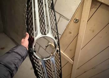 Grill atrapa kamera chłodnicy zderzaka Mercedes GLC X253