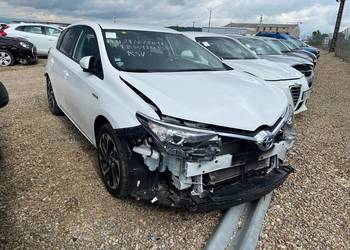 TOYOTA Auris II 1.8 136 Design EY474