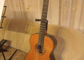 Gitara Klasyczna z pokrowcem w bardzo dobrym stanie na sprzedaż!!!