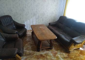 Komplet mebli skóra 3+1+1+Ława do renowacji