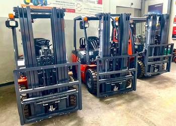 Gazowy wózek widłowy NOWY 2.5 T Triplex LPG przesuw widły