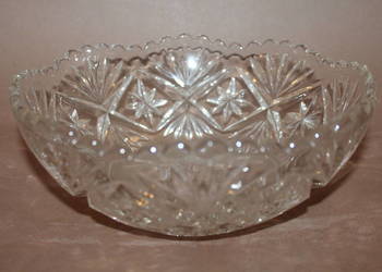 Kryształowa patera z wyciętymi wzorami nr 1672