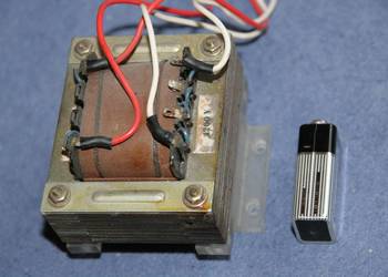 Transformator EI wysokonapieciowy HV 1.2kV ok 20W polski