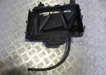 PODSTAWA MOCOWANIE AKUMULATORA VW FOX 6Q0915331D