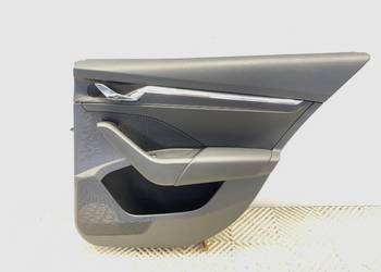 BOCZEK DRZWI PRAWY TYŁ SKODA OCTAVIA IV Kombi TAPICERKA