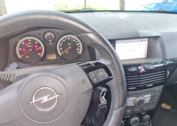 Astra H czesci