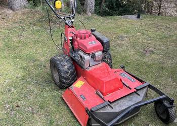 Kosiarka VARI Hydro F-700 do dużych traw i nie tylko.