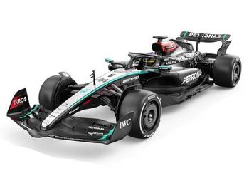 Mercedes AMG F1 W15 E R/C 1:12 Rastar 10250