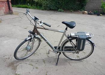 Rower elektryczny Giant Twist