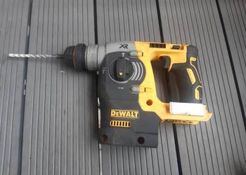 Młotowiertarka Dewalt DCH 273,18r.