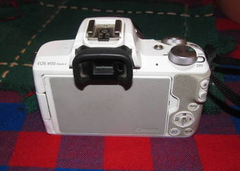 Sprzedam aparat bezlusterkowy Canon M50 Mark II.