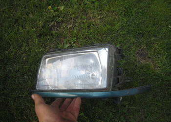 Lampa przednia lewa reflektor lewy Audi 80 B4 90-95 hella uszkodzony