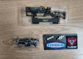 Akcesoria gier komputerowych Fallcut4, Gears of War4 itp. NOWE!