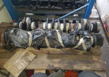 IVECO CURSOR 8 WAŁ KORBOWY