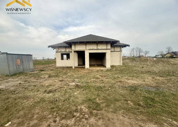 Dom wolnostojacy~stan surowy otwarty~Kończewice