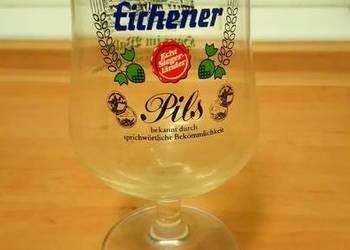Niemiecki kufel na nóżce Eichener pils Piwo