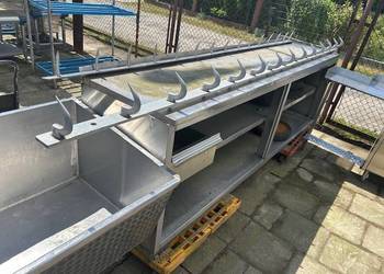 Wieszak z hakami na kiełbasę 335 cm