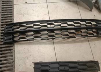 Skoda Octavia 3 lif kratka zderzaka przedniego dolns środkowa