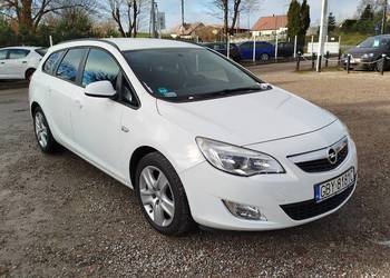 Opel Astra 1.7 CDTI 110 KM. Nawigacja.