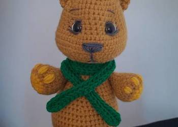 Miś wykonany na szydełku