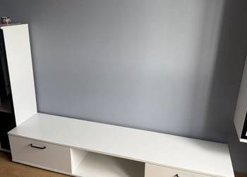 Sprzedam szafkę RTV oraz 1 wiszącą i stojąca