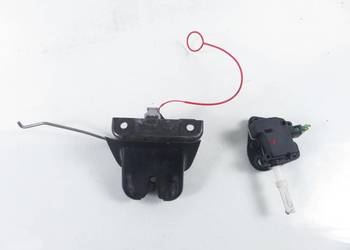 ZAMEK KLAPY AUDI A4 B6 Avant (8E5) 8E9827520 8E9827833