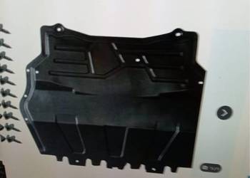 Osłona silnika samochodu