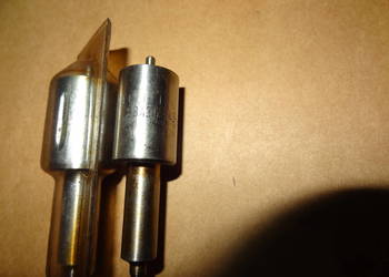 Końcówka wtryskiwacza silnik IFA numer SB 435-143-2 oryginał 2 sztuki