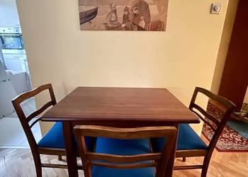 Unikatowy stół jadalniany z orzechowego drewna + 4 krzesła retro
