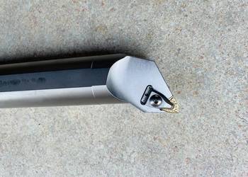 Nóż wytaczak z chłodzeniem S50U DWLNR 08 CERATECH