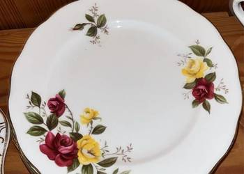 Talerzyk. Richmontd Rose. Crown Essex. Staffordshire.