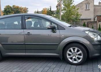 Samochód Toyota Corolla verso 7 osobowy