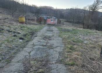 Dom ze Stodołą i Stajną 1.90 ha