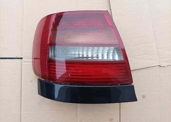 Lampa tylna lewa Audi a4 b5 Sedan LIFT lz5l