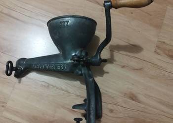 Sokowirówka ręczna z lat 80