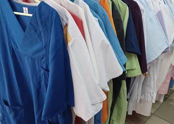 Bluza medyczna używana