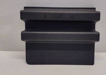 VW TIGUAN II ZAŚLEPKA BOCZKA BAGAŻNIKA PRAWA 5NA867462A