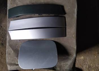 Listwy lamp tylnych Audi A4 B5 LY7W prawa lewa Klapka paliwa