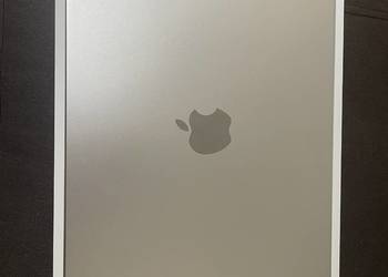 Sprzedam macbook air 13” 512gb 16ram starlight