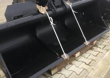 Łyżka skarpowa hydrauliczna JS 220     220 CM
