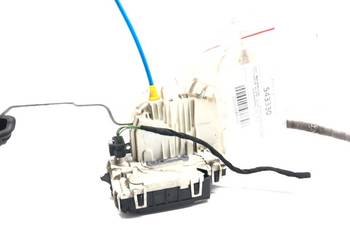 ZAMEK DRZWI PRAWY PRZÓD MERCEDES W212 Sedan/Limuzyna A0997200435 09-16