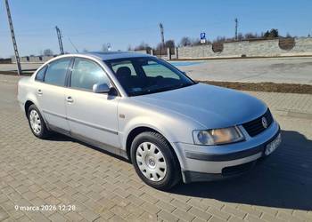VW PASSAT ładny stan 1.6 benzyna
