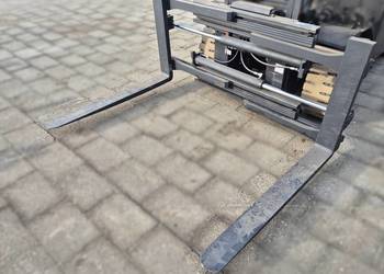 Pozycjoner wideł z funkcją ścisku 3500kg 3A , ścisk do wózka widłowego