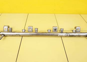 AUDI TT 8J A3 EOS GOLF 3.2 V6 08r BUB listwa wtryskowa 022133315AB