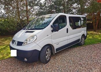 Renault Trafic 2.0 dci, MAŁY PRZEBIEG, 9 - osob. brak rdzy !