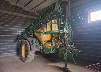 Opryskiwacz John Deere 832 belka 24m poj 3200l