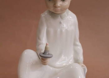 Figurka chłopiec ze świecą Zaphir