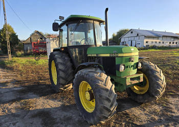 BEZ MINIMALNEJ Ciągnik JOHN DEERE 2650, 4x4 (78 KM)
